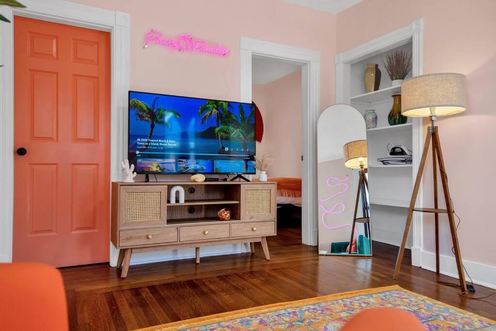Peachy Paradise In East Rock Near Dt/Yale New Haven Extérieur photo