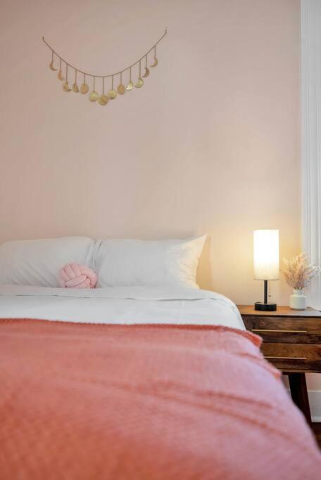 Peachy Paradise In East Rock Near Dt/Yale New Haven Extérieur photo