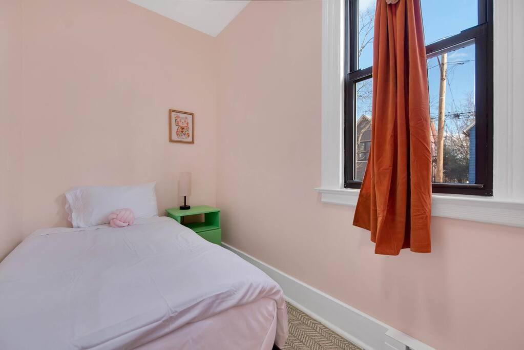 Peachy Paradise In East Rock Near Dt/Yale New Haven Extérieur photo