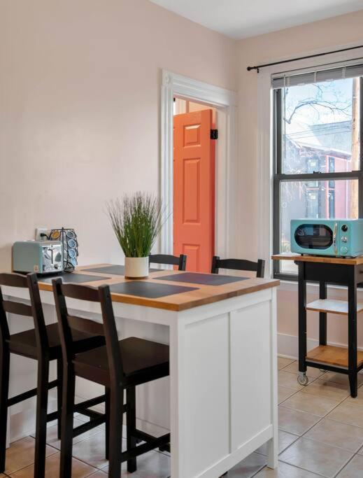Peachy Paradise In East Rock Near Dt/Yale New Haven Extérieur photo